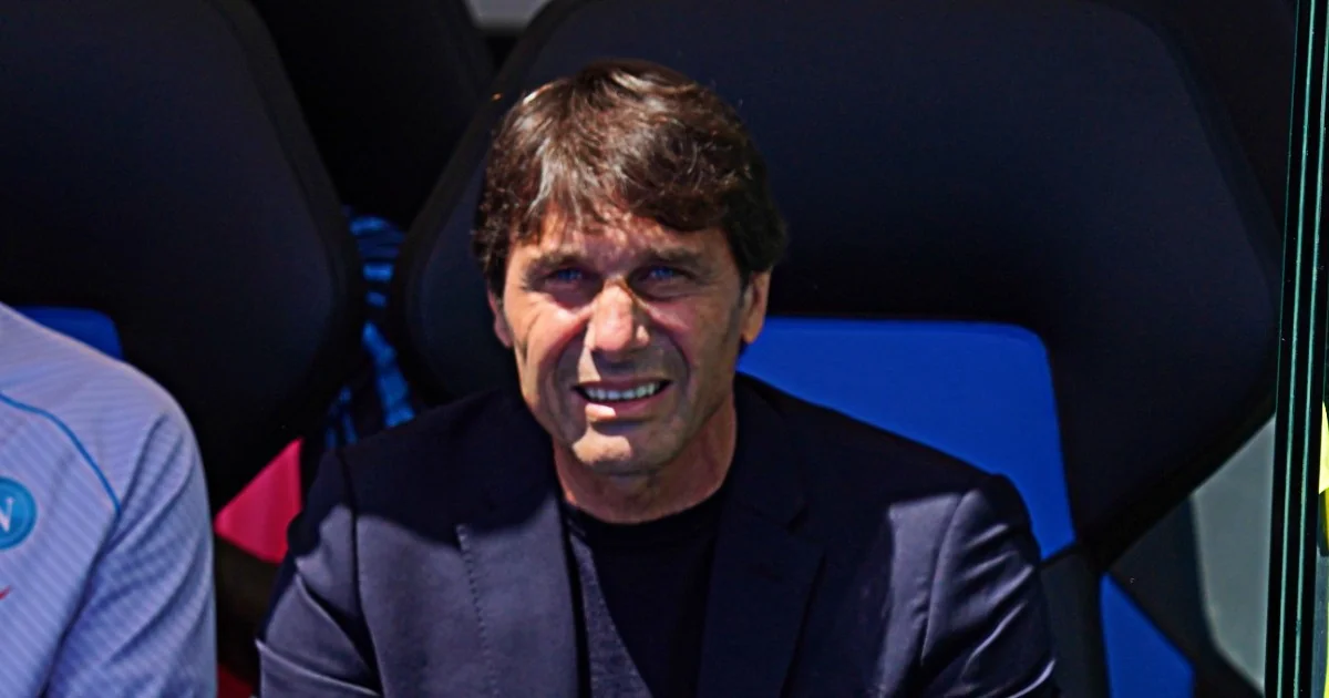 Conte em tom de despedida: “Serei sempre grato a De Laurentiis. Quero deixar uma base sólida no Napoli”