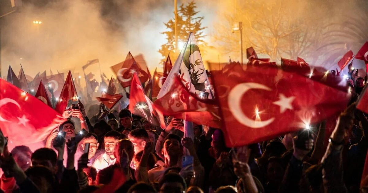 Crise no CHP fortalece Erdogan: o retorno de Kılıçdaroğlu redesenha o tabuleiro político turco