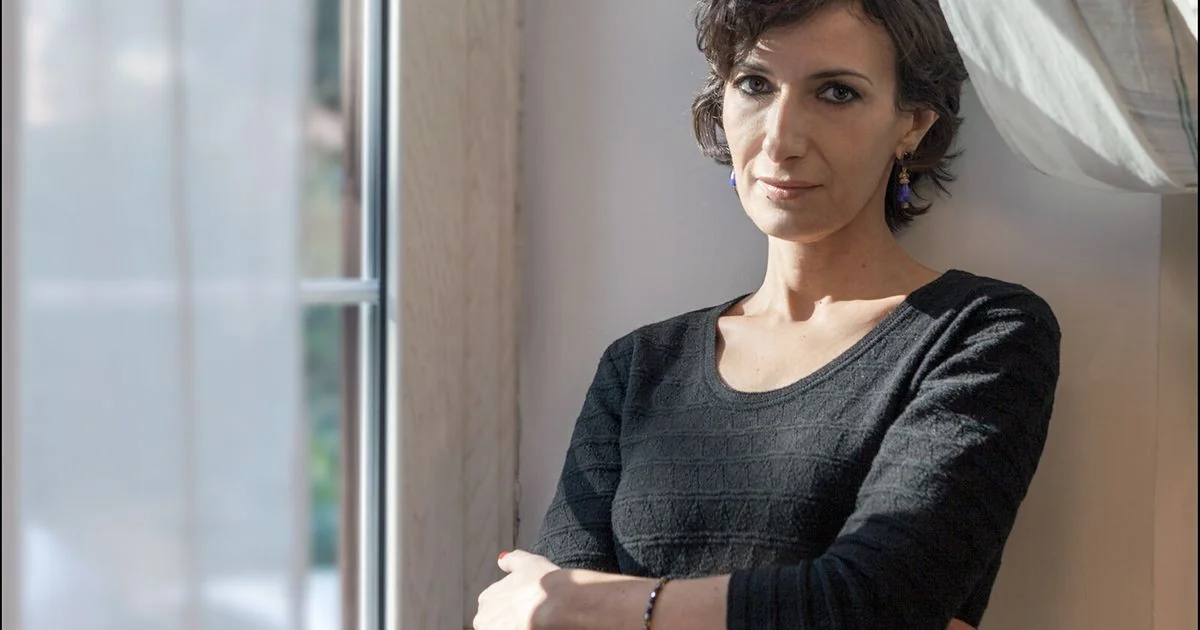Elisa Donzelli e o Prêmio Strega Poesia: o debate sobre regras, transparência e conflito de interesse