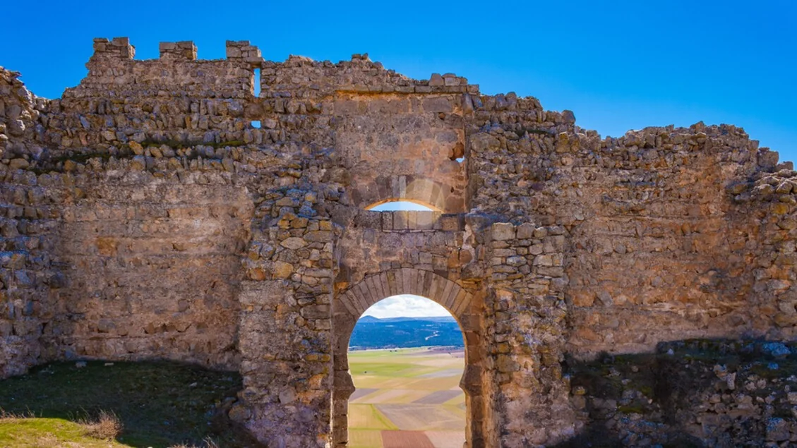 Espanha além de Santiago: 4 caminhos culturais entre arte, história e paisagens para saborear devagar