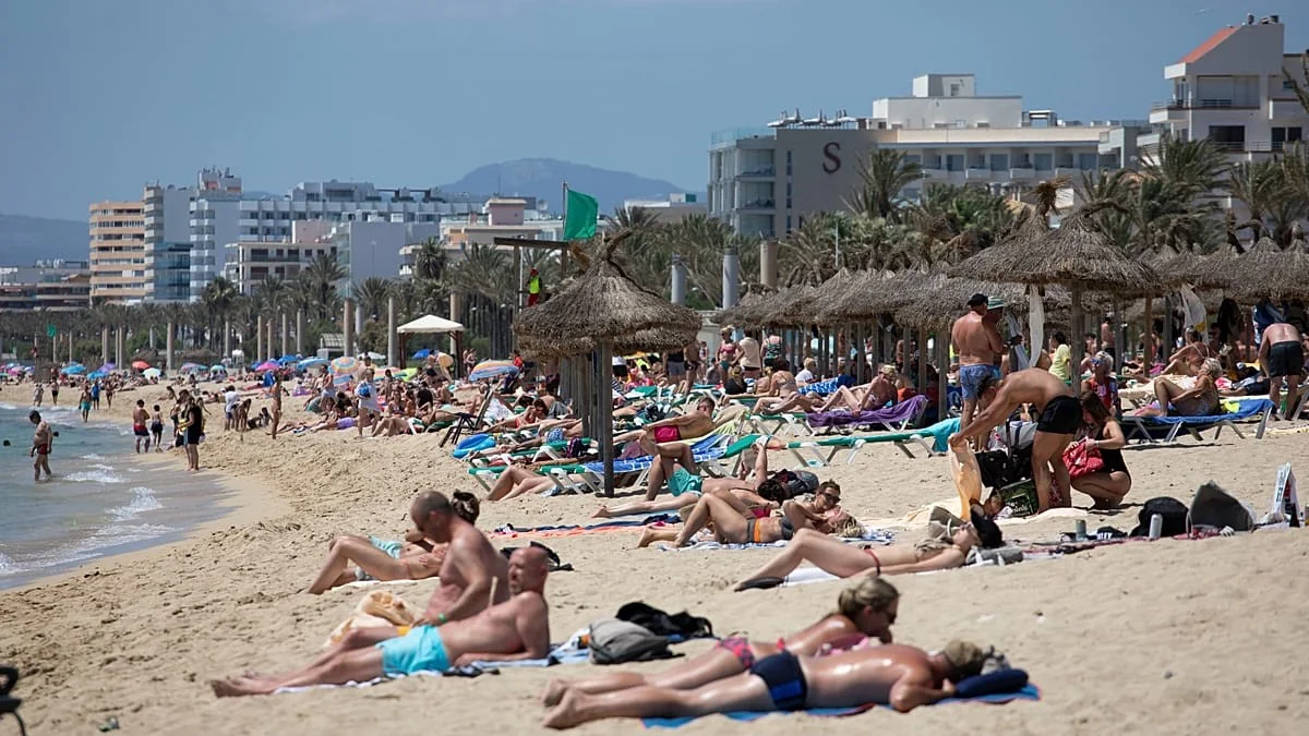 Espanha bate recordes e lidera a Europa em receitas turísticas em 2026