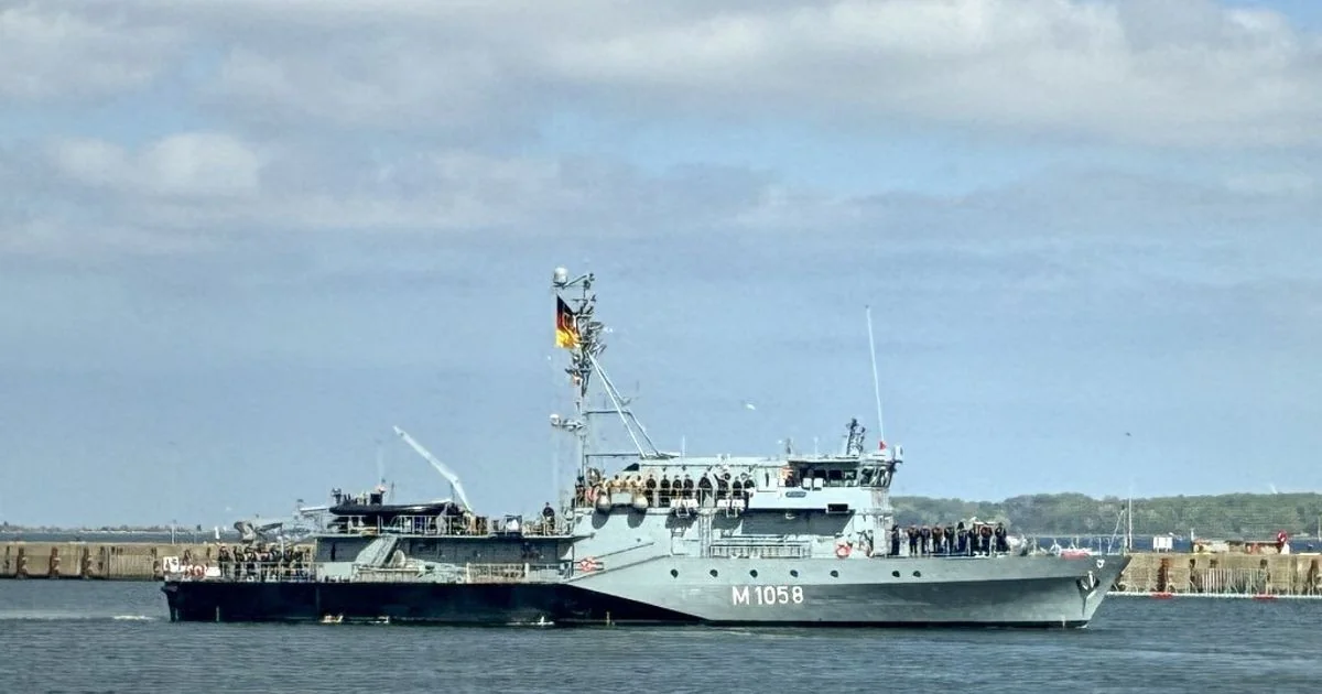 EUA lançam 'Project Freedom' para liberar tráfego no Estreito de Hormuz; Irã ameaça retaliação após explosão em navio sul-coreano