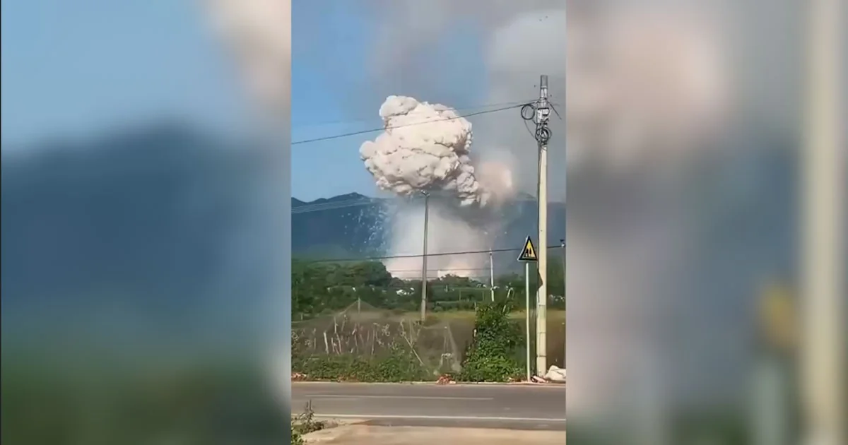 Explosão em fábrica de fogos na China: 26 mortos e 61 feridos em Liuyang, Hunan