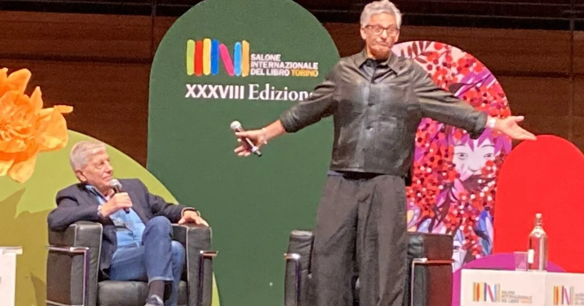 Fiorello no Salone del Libro: humor, memória televisiva e o encontro com Aldo Grasso