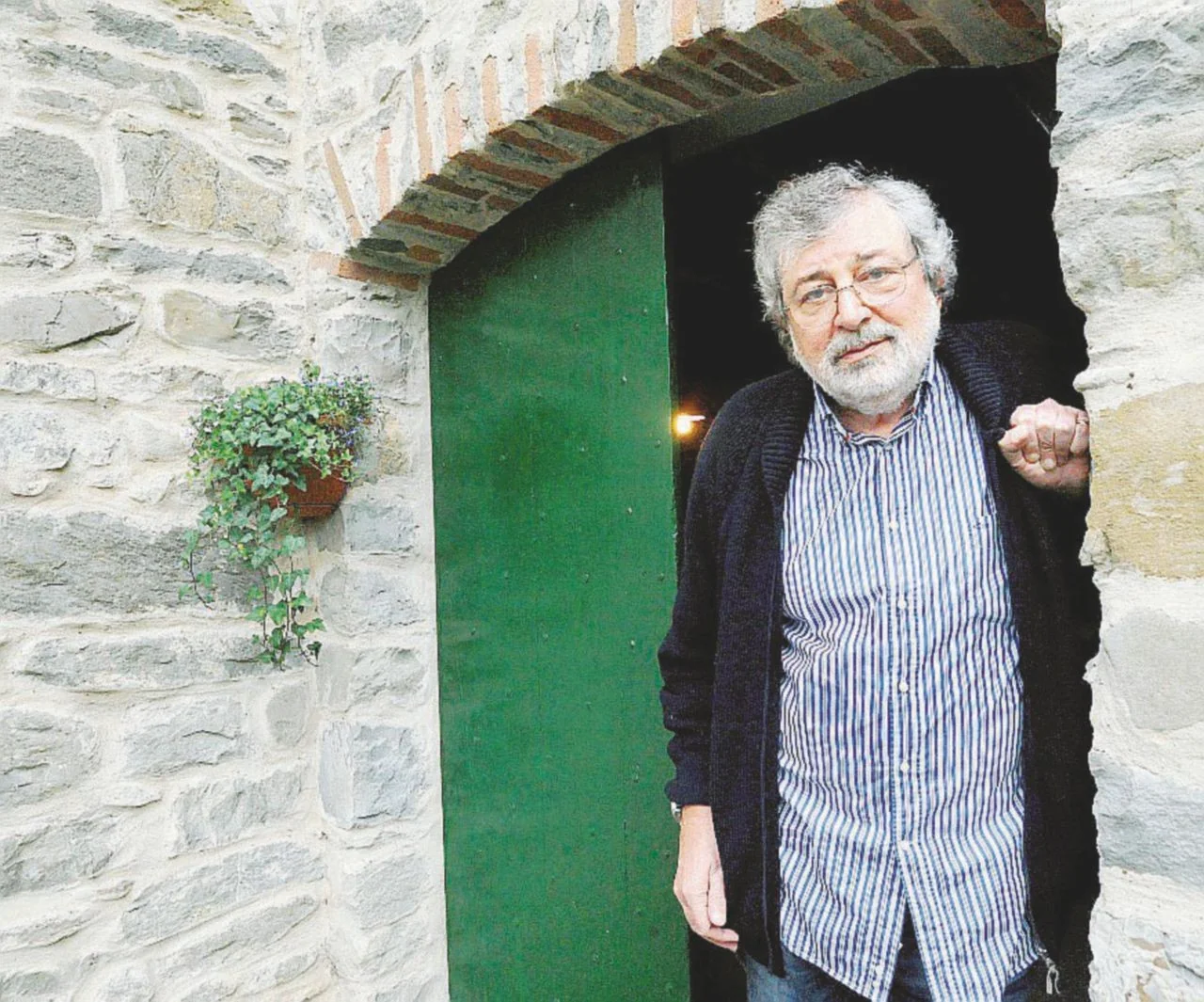 Francesco Guccini reaparece após 18 meses: “Tinha medo; não consigo mais ler, por isso vejo muita televisão”