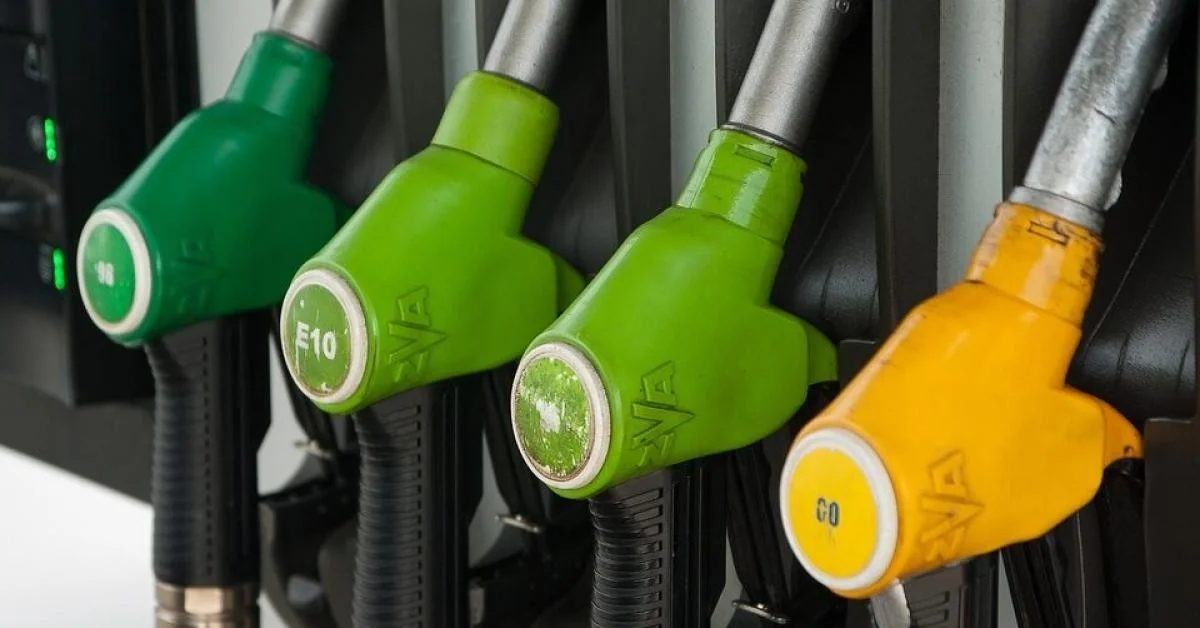 Gasolina rumo a €2/l: Governo reduz desconto nas accise e promove alta a partir de 2 de maio