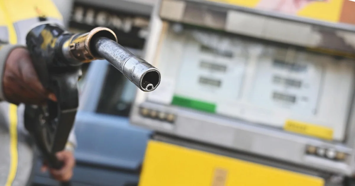 Com corte menor nas alíquotas, gasolina sobe para €1,95/l na autoestrada; diesel segue em €2,10