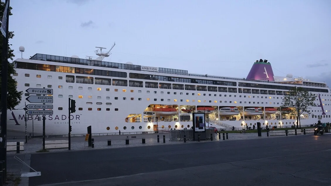 Gastroenterite a bordo: liberado desembarque parcial para 1.700 passageiros em Bordeaux
