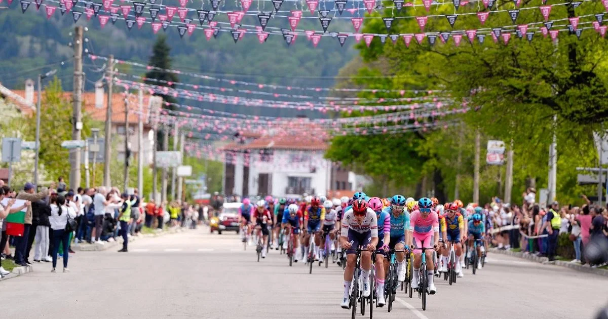 Giro d'Italia retorna à Calábria: Catanzaro–Cosenza e a esperança de Jonathan Milan