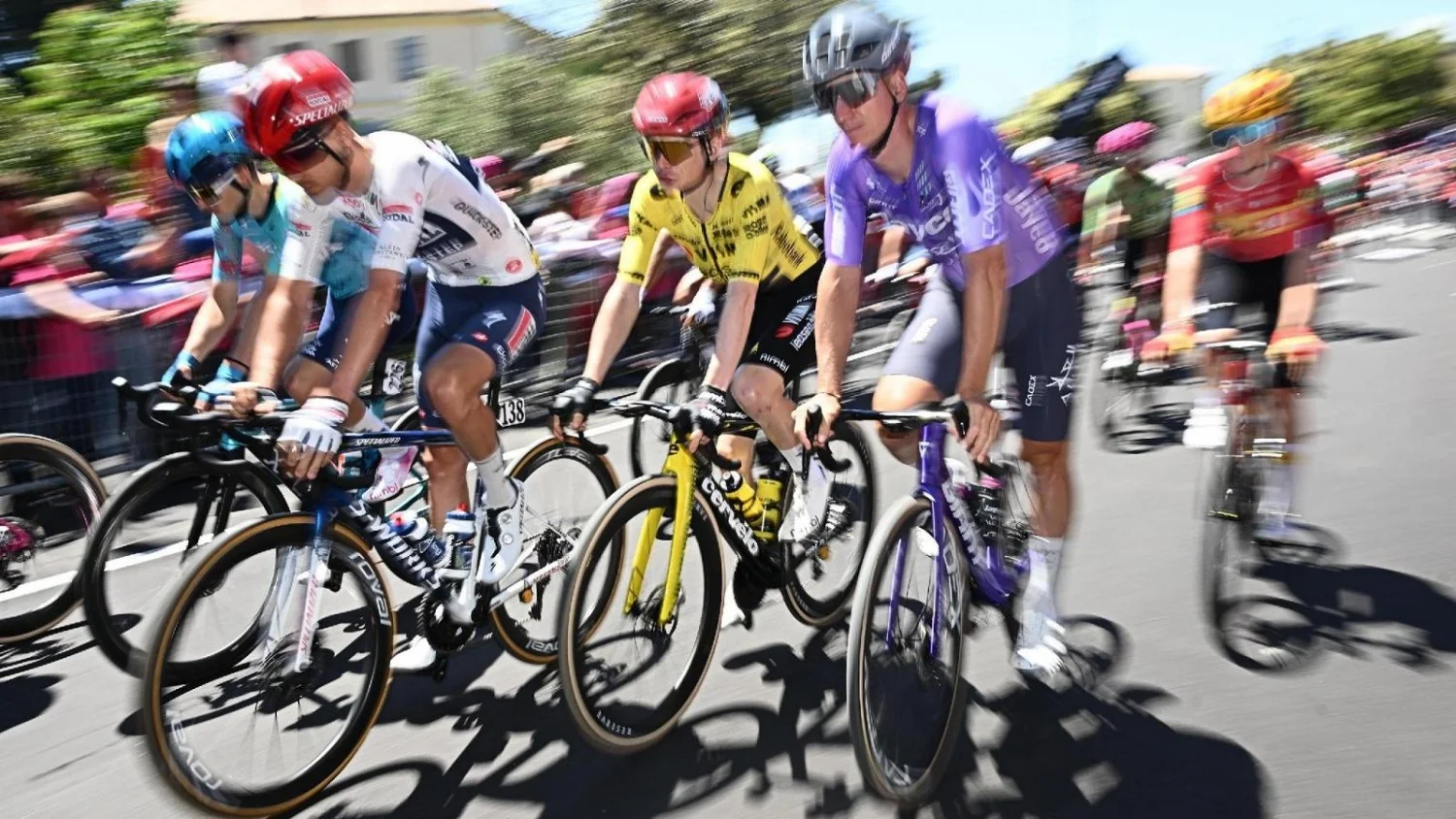 Giro d'Italia: 6ª etapa Paestum–Nápoles 142 km — percurso favorece velocistas, clima pode decidir o sprint