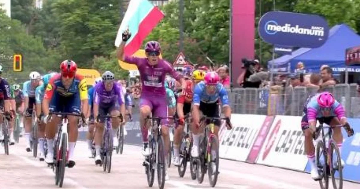 Magnier brilha em Sofia: francês derrota Milan no foto-finish da 3ª etapa do Giro 2026