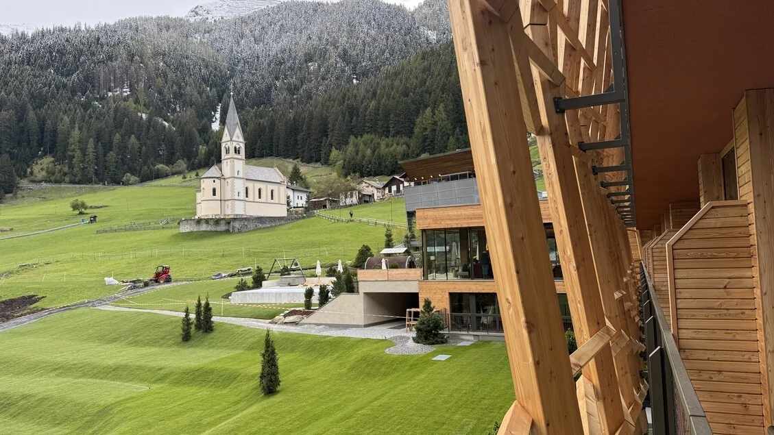 Renasce o refúgio alpino: o novo Hotel Bella Vista de Gustav Thöni em Trafoi