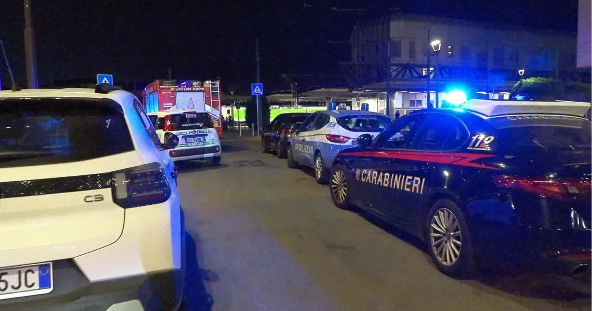 Jovem de 22 anos é morto a facadas na estação Certosa, em Milão