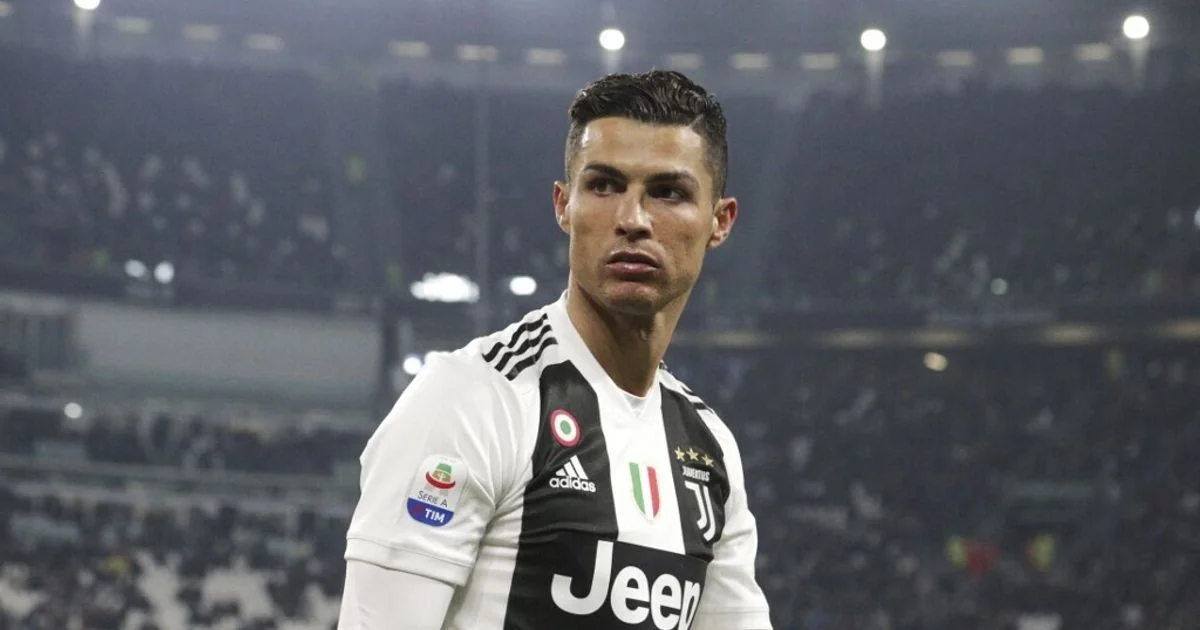 Juve perde para a Fiorentina por 0-2 e vê vaga na Champions escapar