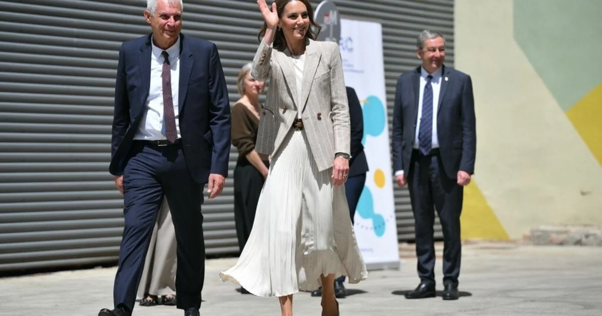 Kate em Reggio Emilia: elogios ao método educativo e adeus com 'arrivederci e grazie'