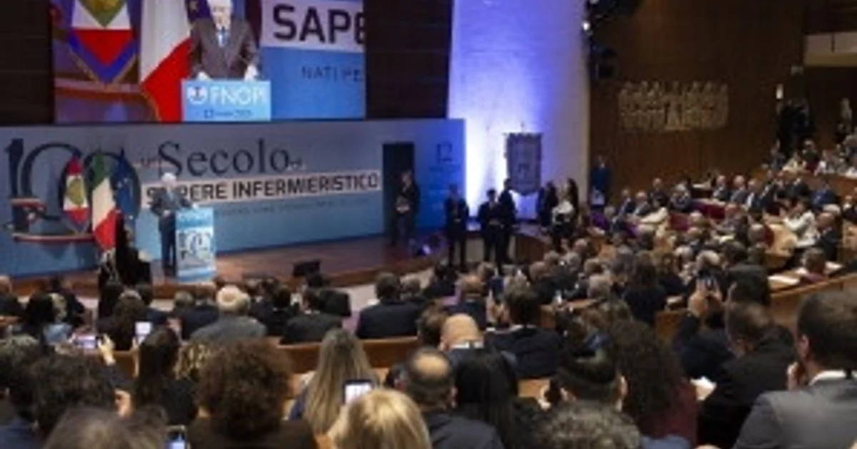 Mattarella: os enfermeiros são o "exército do bem" e pilar do direito à saúde