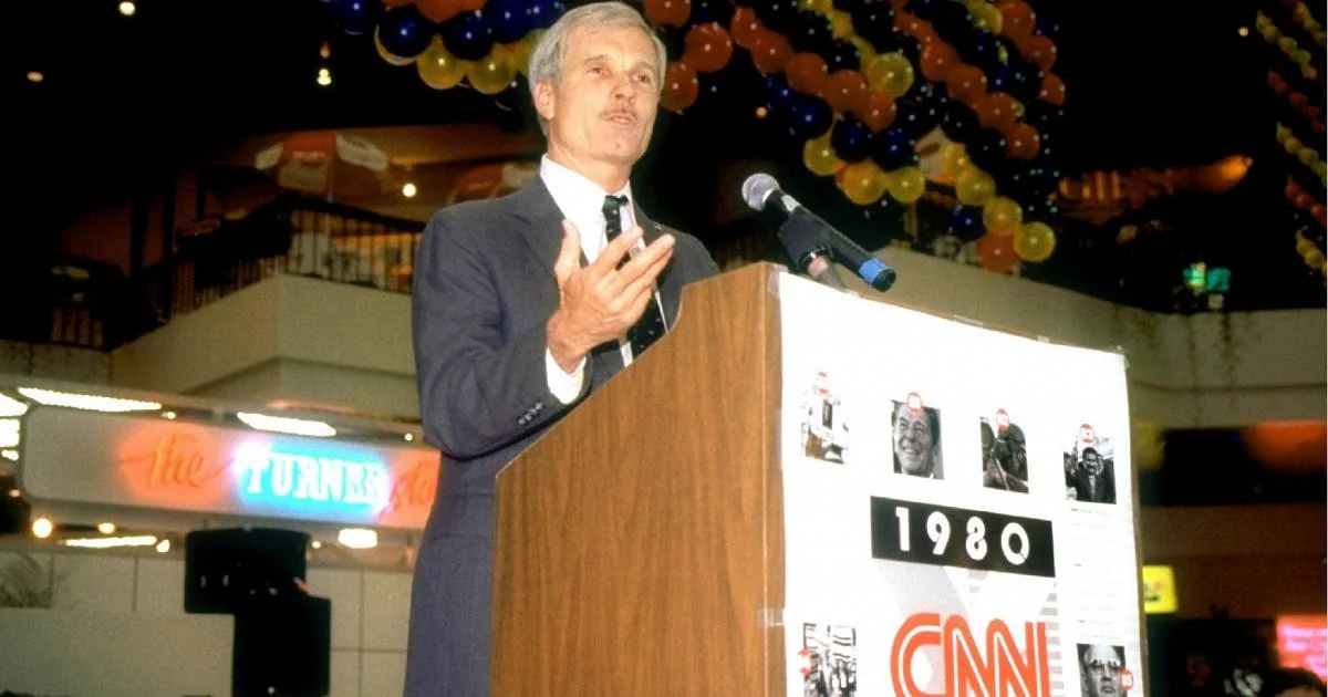 Morre aos 87 anos Ted Turner, criador da CNN que inventou a televisão 24 horas