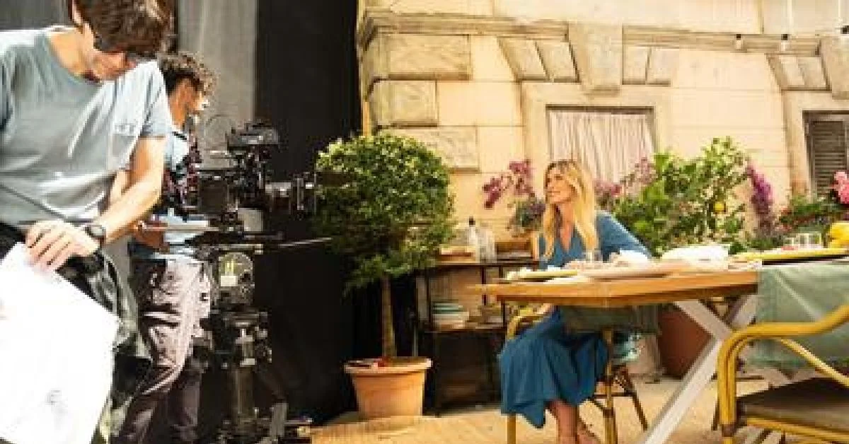 Mozzarella di Bufala Campana Dop volta à TV com mini-musical estrelado por Serena Autieri