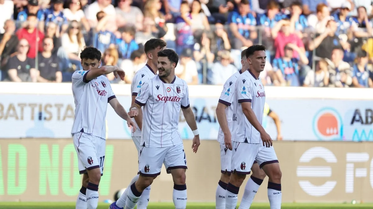 Orsolini decide: Bologna vence Atalanta por 1-0, mas resultado é insuficiente; Atalanta segue para a Conference League
