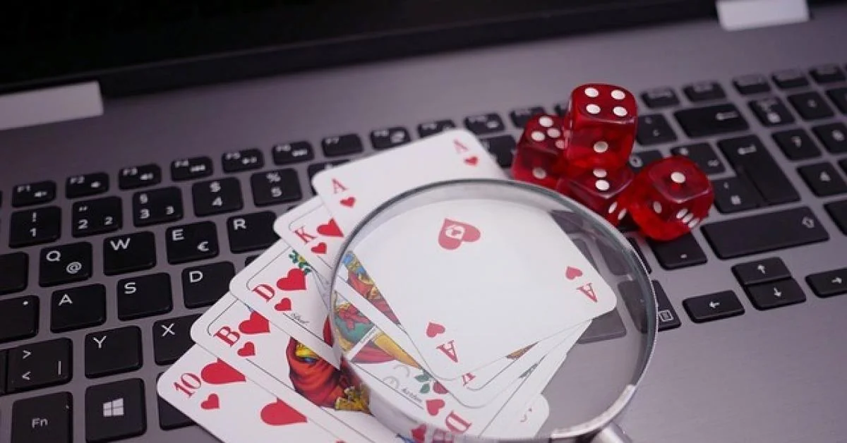 Como o poker online mantém seu papel no mercado de jogos digital italiano em 2026