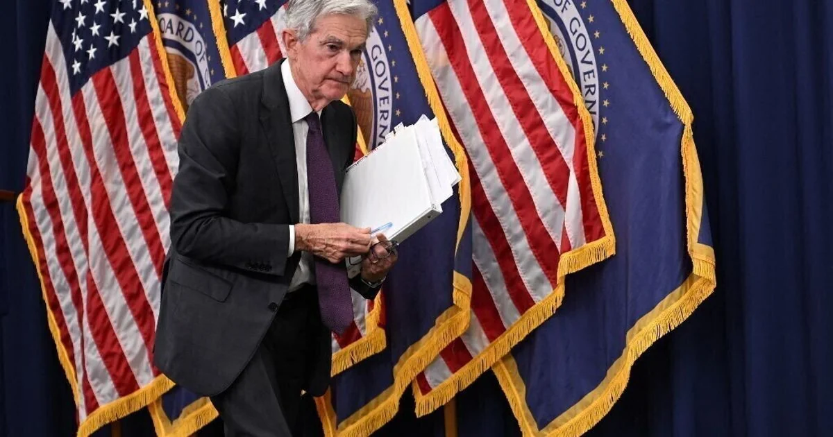 Powell deixa a Fed após 8 anos: legado, erro da "transitoriedade" e a incógnita Kevin Warsh