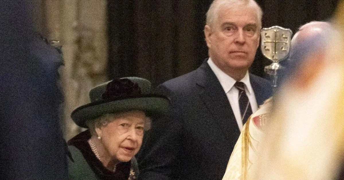 Documentos revelam que a Rainha Elizabeth II pressionou por nomeação de Andrew como enviado comercial em 2000
