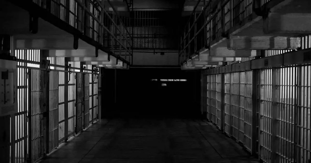 Relatório Antigone: crise nas prisões italianas aumenta violência, isolamento e suicídios