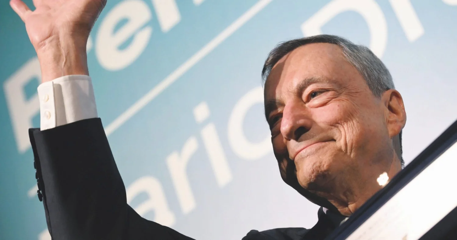 Revoguem a premiação Carlo Magno a Mario Draghi e entreguem-na a quem alertou sobre o perigo dos EUA