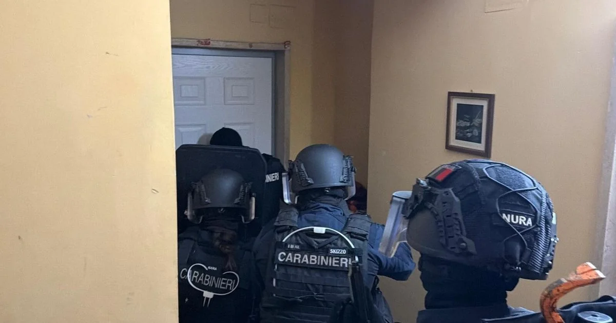 Roma: Carabinieri desarticulam faida ligada ao clã Senese e prendem 18 suspeitos