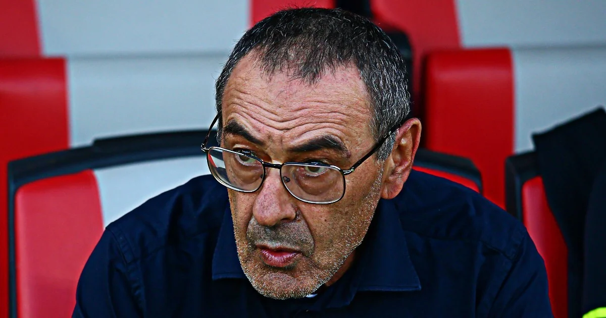 Sarri ataca a Lega pelo derby às 12:30: “Vou ao banco e depois saio”