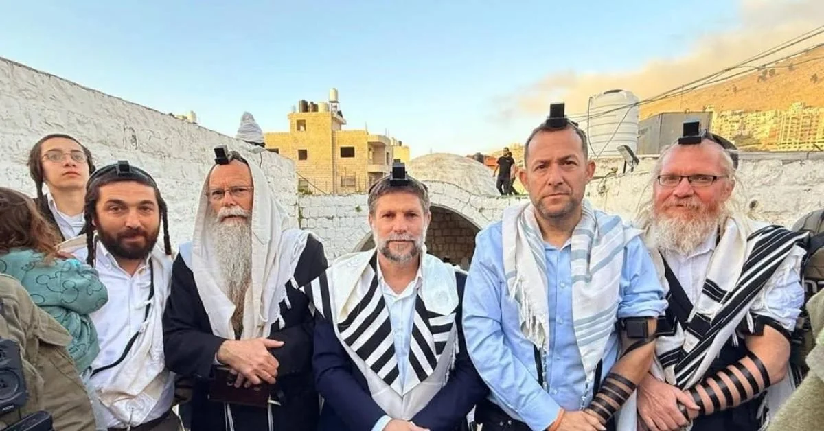 Smotrich ocupa a Tumba de José em Nablus e exige anexação israelense: movimento estratégico na Cisjordânia
