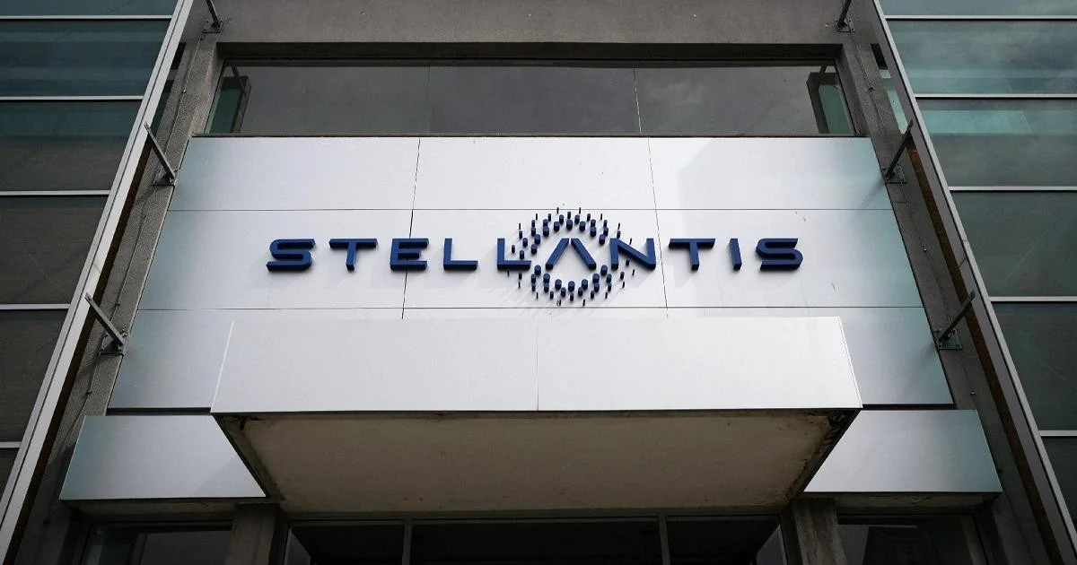 Stellantis confirma produção da nova E-car em Pomigliano a partir de 2028, mas líderes pedem garantias