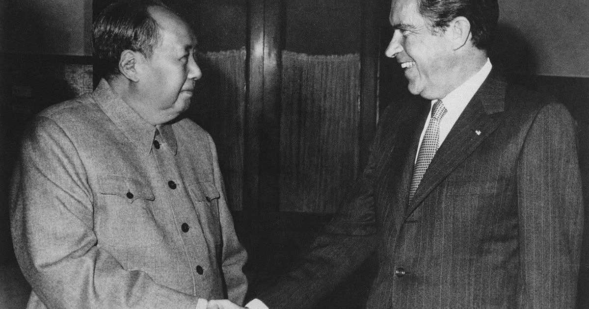 Do aperto de mão de Nixon à nova competição: os cimeiras EUA-China desde 1972