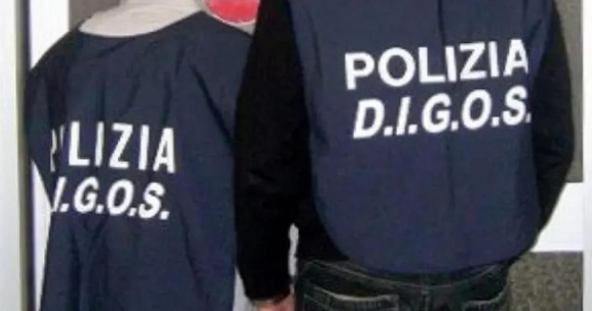 Três jovens denunciados por "caça ao homem" contra estrangeiros e sem-teto em Roma