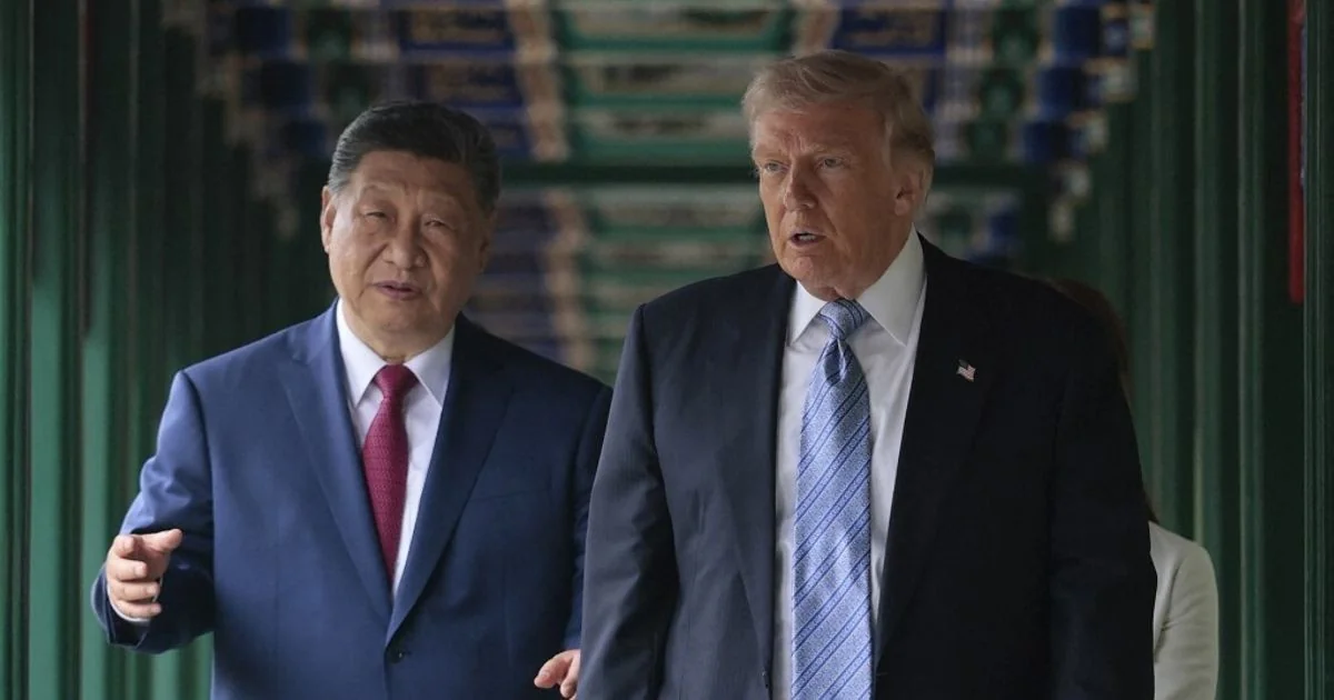 Trump em Pequim: acordos 'fantásticos', promessa de compras e o apelo chinês por cessar-fogo no Estreito de Ormuz