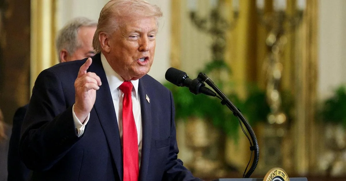 Trump suspende ataque ao Irã após sinais de avanço: janela para acordo sem bombas