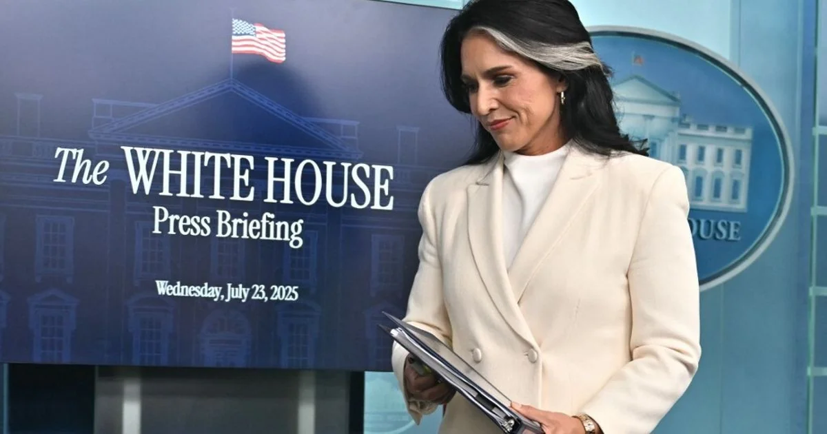 Tulsi Gabbard renuncia ao comando da Inteligência Nacional dos EUA para acompanhar marido doente; Trump diz que sentirá falta
