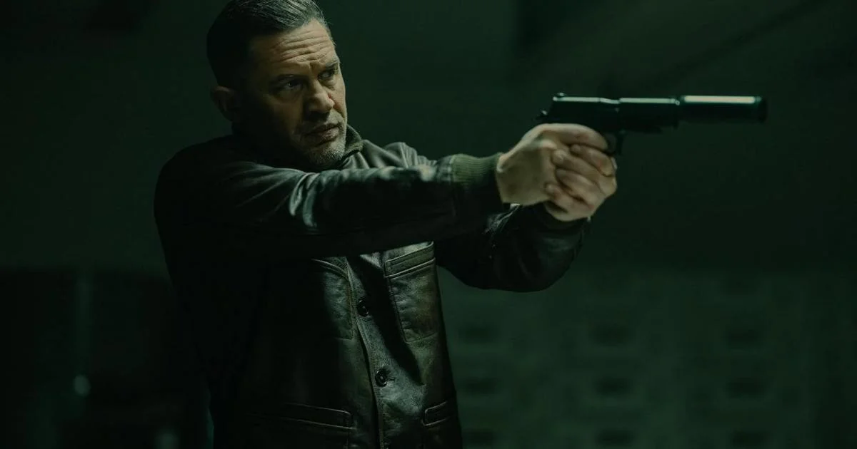 Variety nega demissão de Tom Hardy em MobLand: negociações para 3ª temporada seguem em andamento