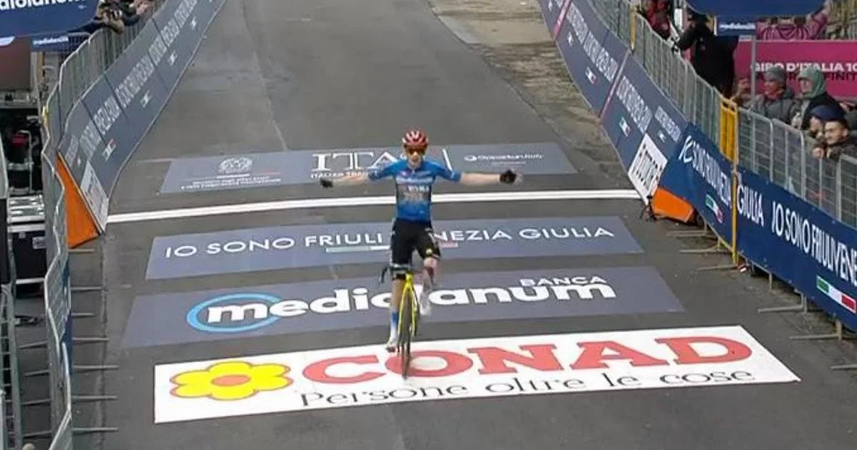 Vingegaard vence na subida do Corno alle Scale; Eulálio mantém a maglia rosa