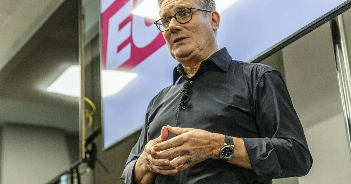 Eleições locais no Reino Unido: colapso do Labour e avanço histórico da Reform UK