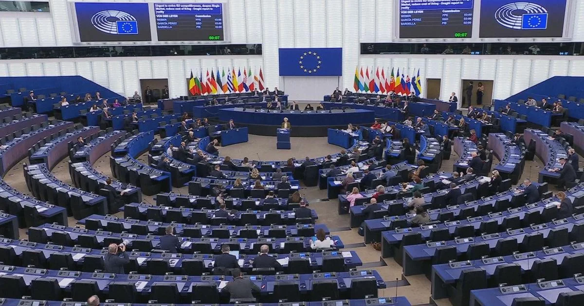 Zelensky solicita urgentemente mísseis Patriot PAC-3 aos EUA; UE avança na abertura de capítulos de adesão da Ucrânia em junho