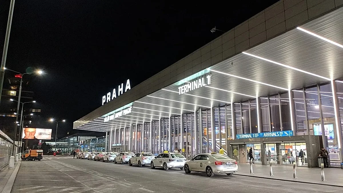 Aeroporto de Praga é eleito o melhor da Europa no Routes Europe 2026