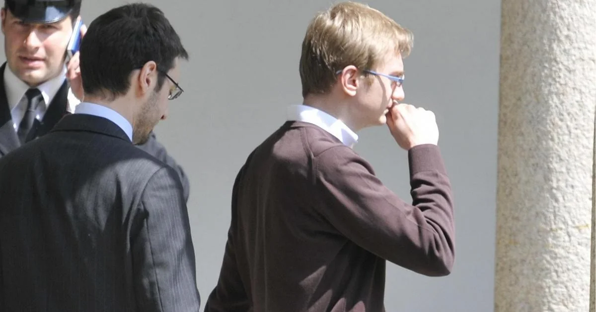 Alberto Stasi: primeiro dia em liberdade após saída de Bollate e o quadro jurídico do caso Garlasco