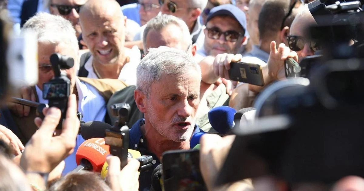 Gianni Alemanno deixa prisão de Rebibbia e declara-se inocente após 1 ano e meio detido