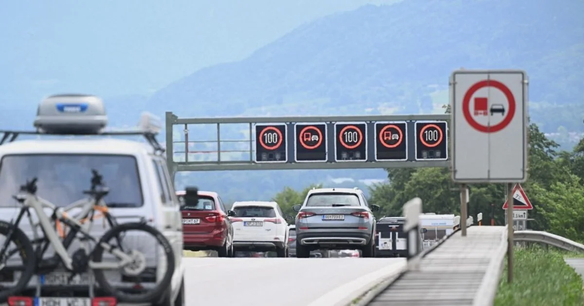 Ambientalistas bloqueiam o Brennero: A22 reabre rumo à Áustria após protesto autorizado