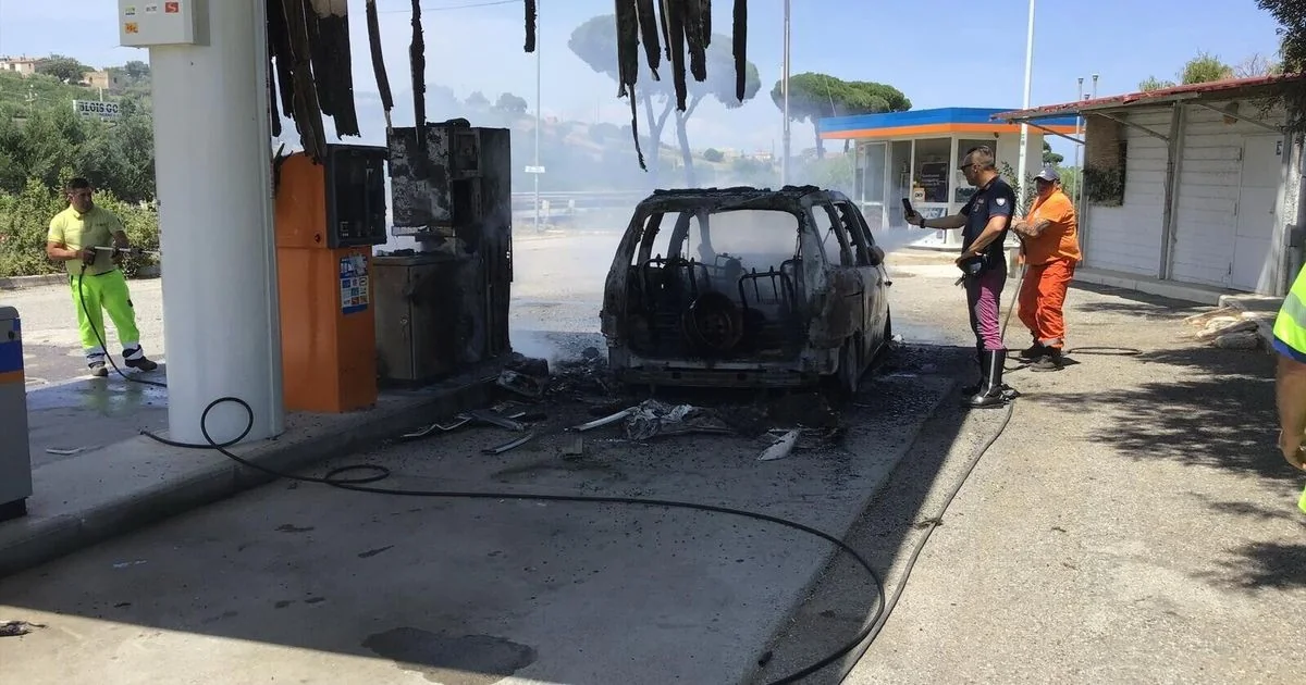 Quatro trabalhadores queimados vivos em Amendolara: dois detidos após vídeo mostrar execução no minivan