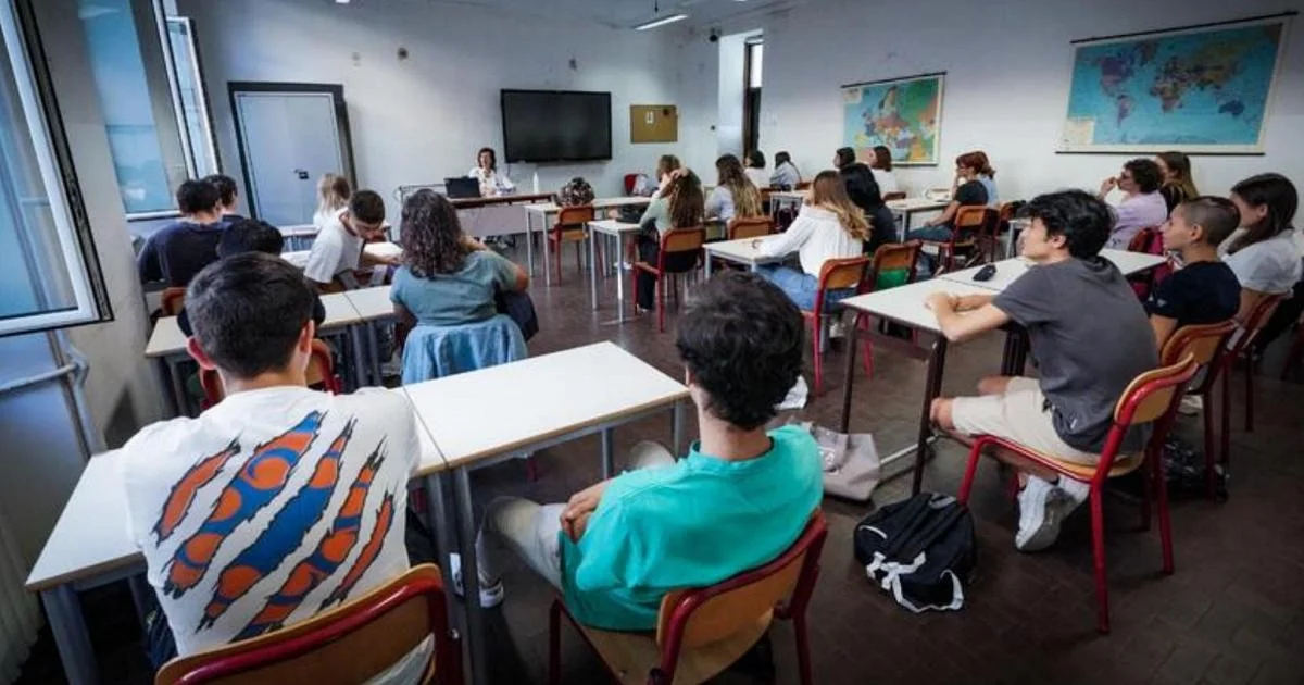 Calendário escolar 2026/2027: Quando voltam as aulas e como ficam os feriados
