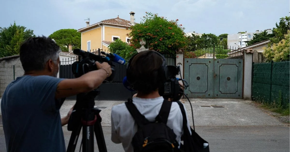 Carpentras (Vaucluse): Dois irmãos de 2 e 4 anos encontrados mortos em carro na garagem durante onda de calor