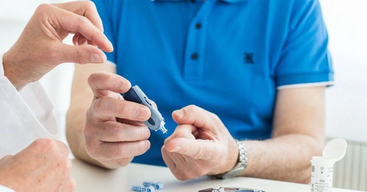 Diabetes tipo 1 não é só infantil: diagnóstico tardio em adultos e idosos exige nova abordagem