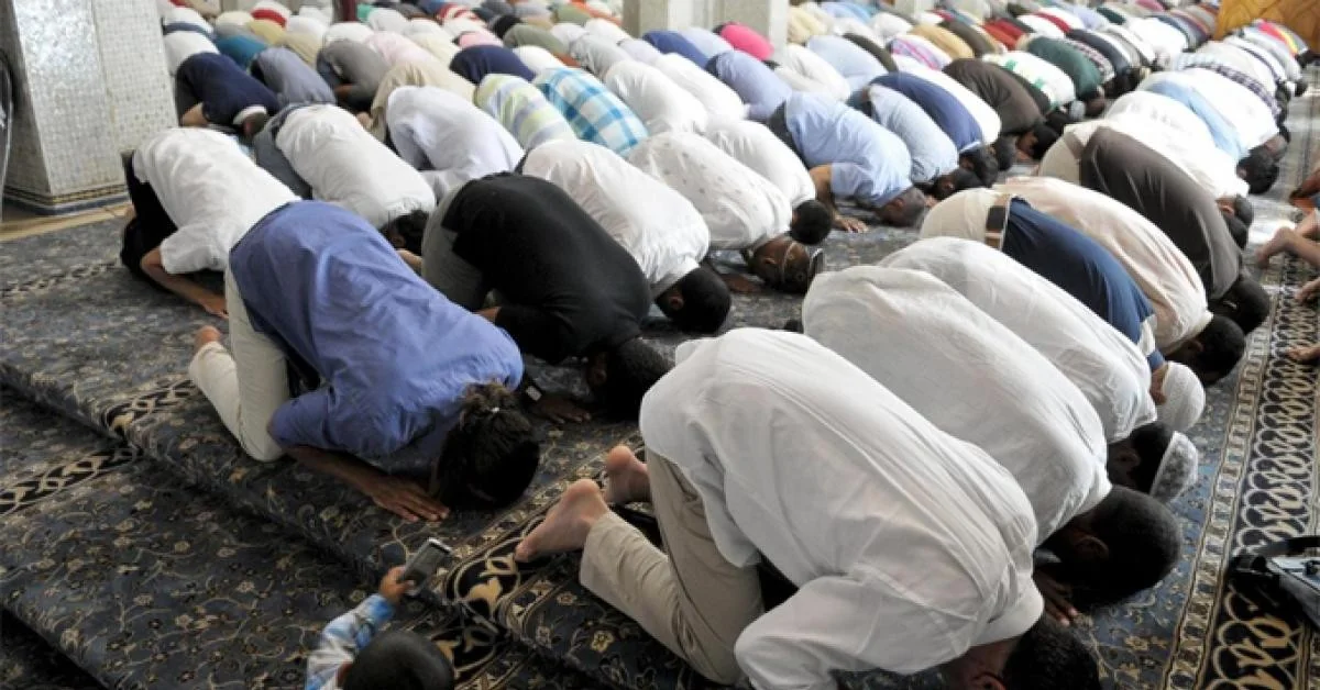 Dinamarca avalia proibir o Adhan: ministro Bodskov diz que soa como “estar em Islamabad”